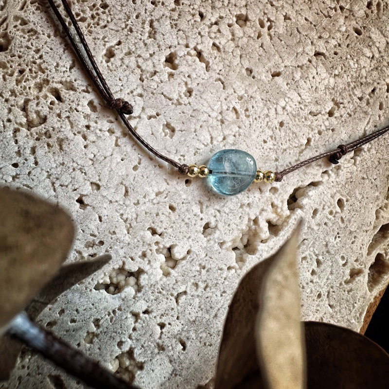 🌊 「無畏與平靜」巴西海藍寶蠟繩項鍊。Aquamarine Bracelet