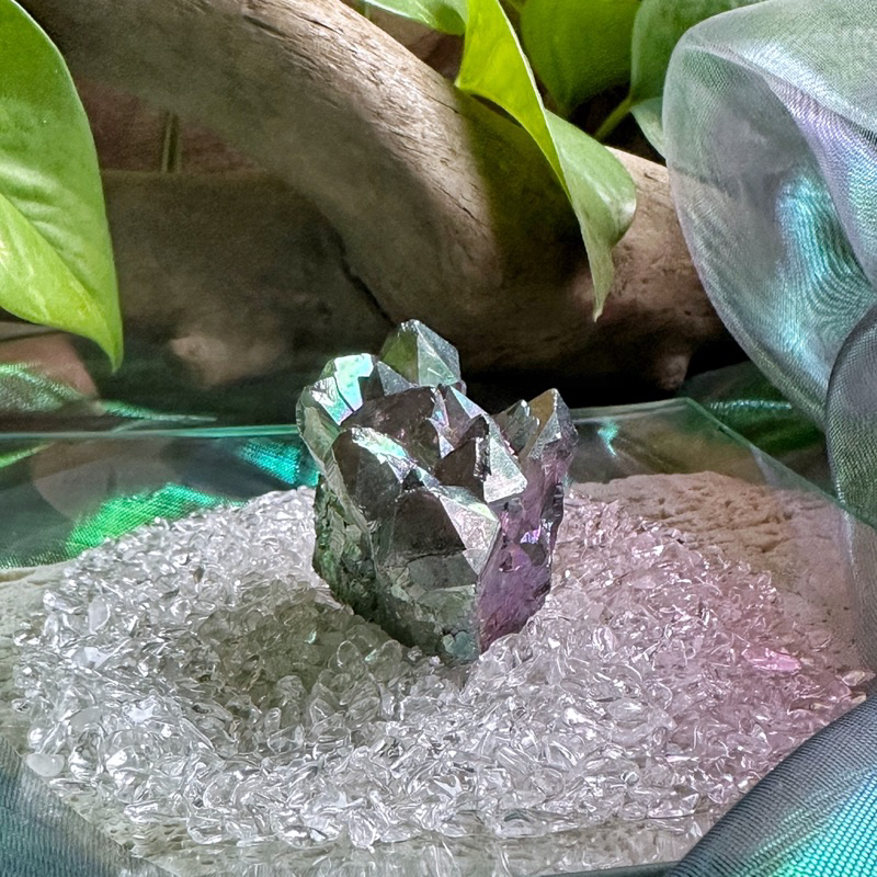 🐬「能量放大器」極光鈦金屬水晶簇。Titanium Aura Quartz G