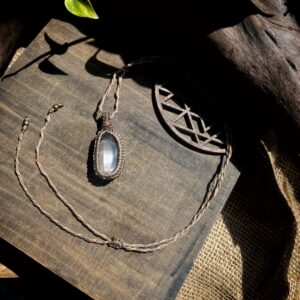 🇧🇷「心境如山」白水晶手工編織南美蠟繩項鍊。