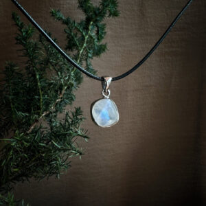 🇮🇳斯里蘭卡頂級藍光月光石大衛星925純銀蠟繩項鍊。White Moonstone Necklace