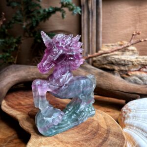 「頭腦清晰器」螢石·力量動物獨角獸擺件。Fluorite Unicorn